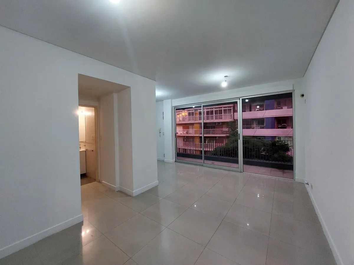 Two-room apartment with balcony in General San Martín