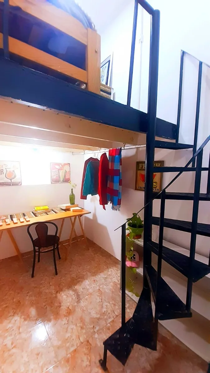 Furnished three-bedroom apartment in Avellaneda with shared bathroom and kitchen