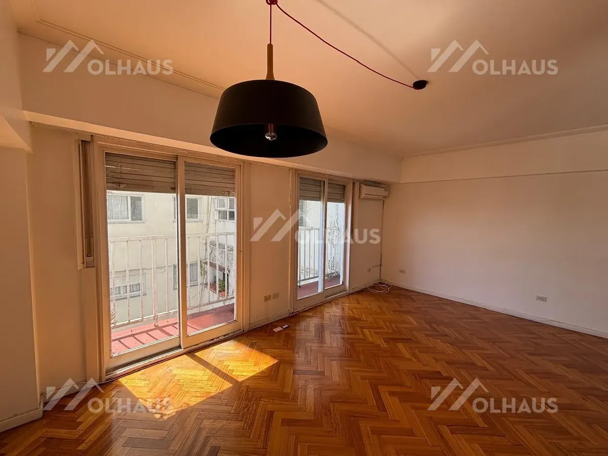 Departamento de 3 ambientes con 2 dormitorios en Recoleta