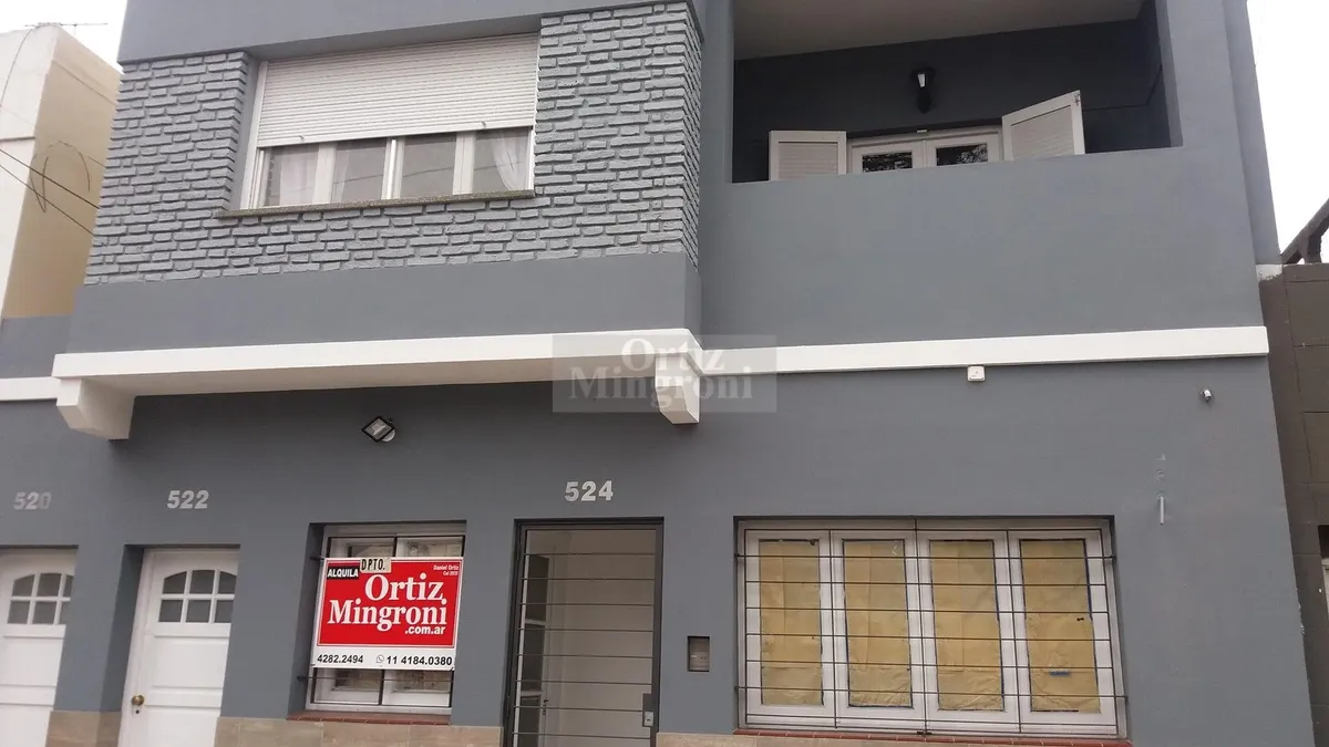 One-bedroom PH apartment with private terrace in Lomas de Zamora