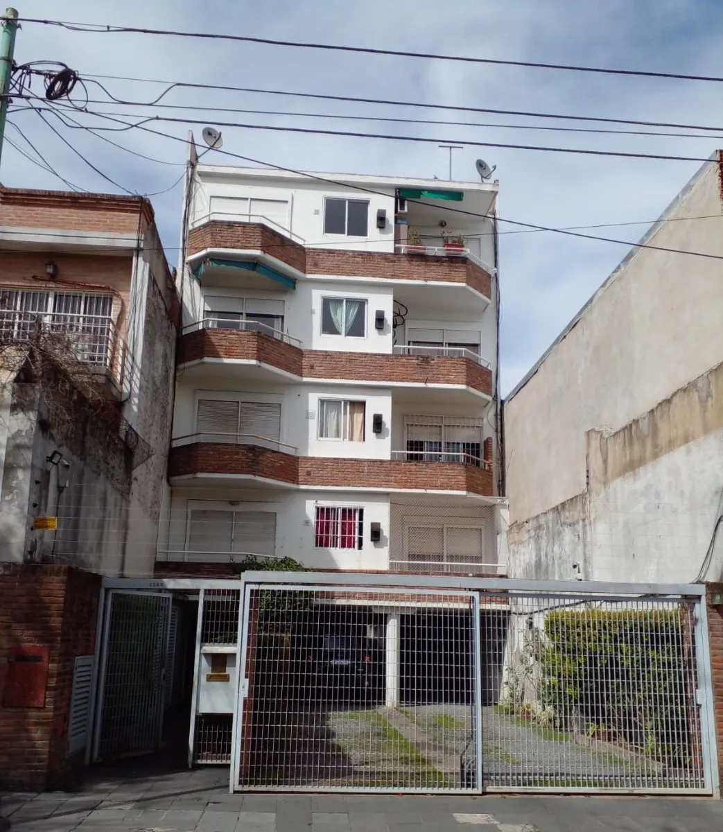 Kitnet com varanda em Floresta