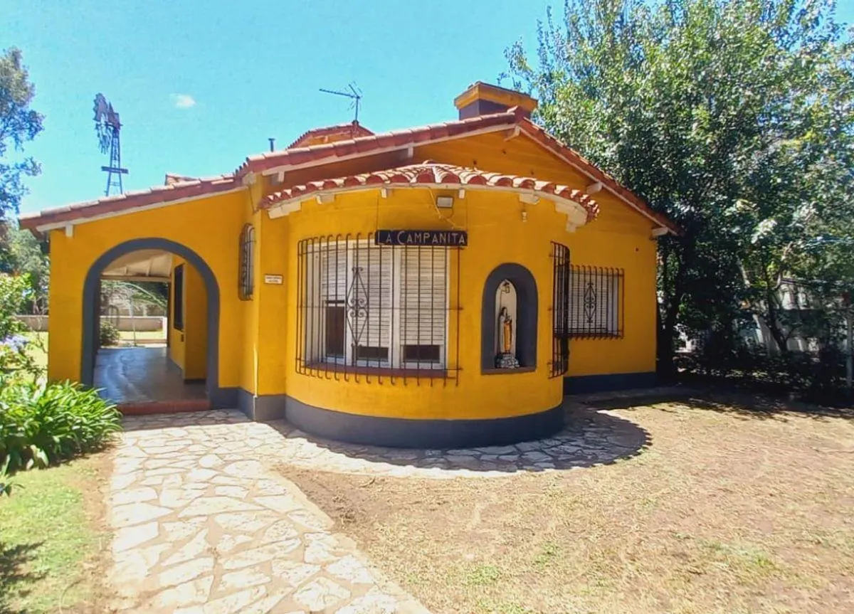 Three-bedroom apartment with pool and outdoor areas in Esteban Echeverría (Barrio 9 de Abril)