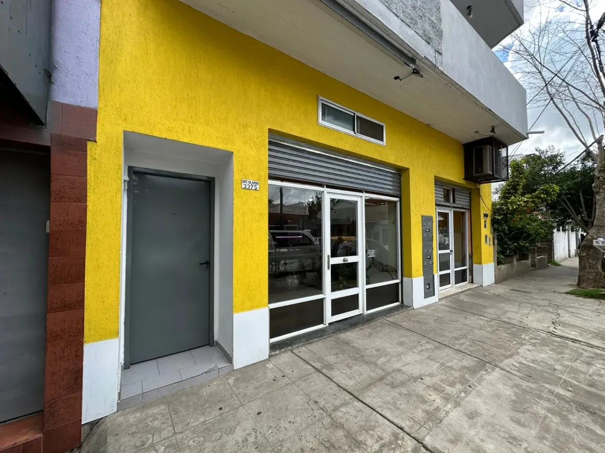 Three-room apartment on the ground floor in Quilmes Oeste