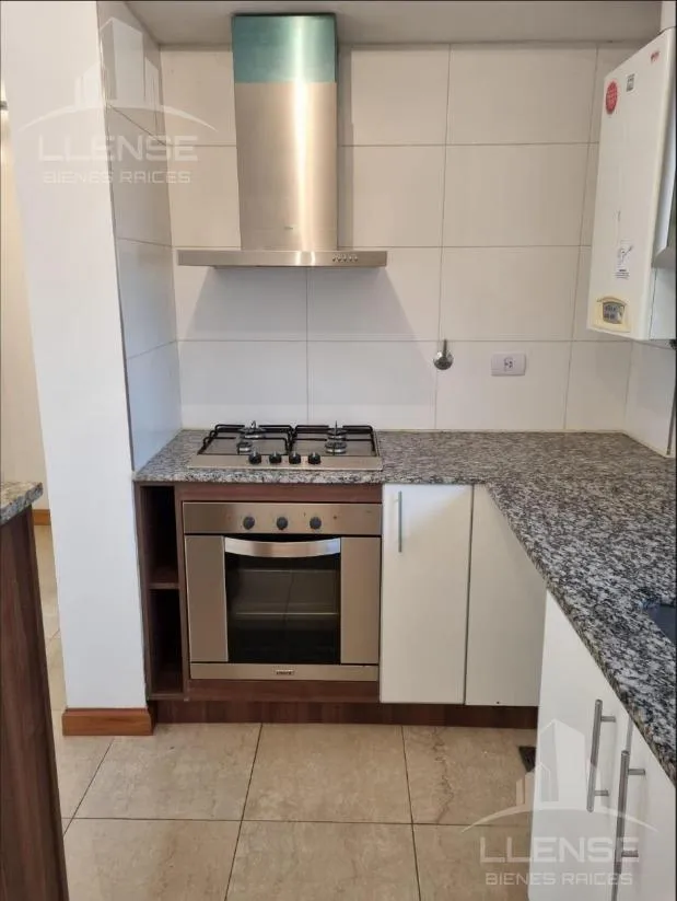Two-room apartment with balcony in Quilmes Centro