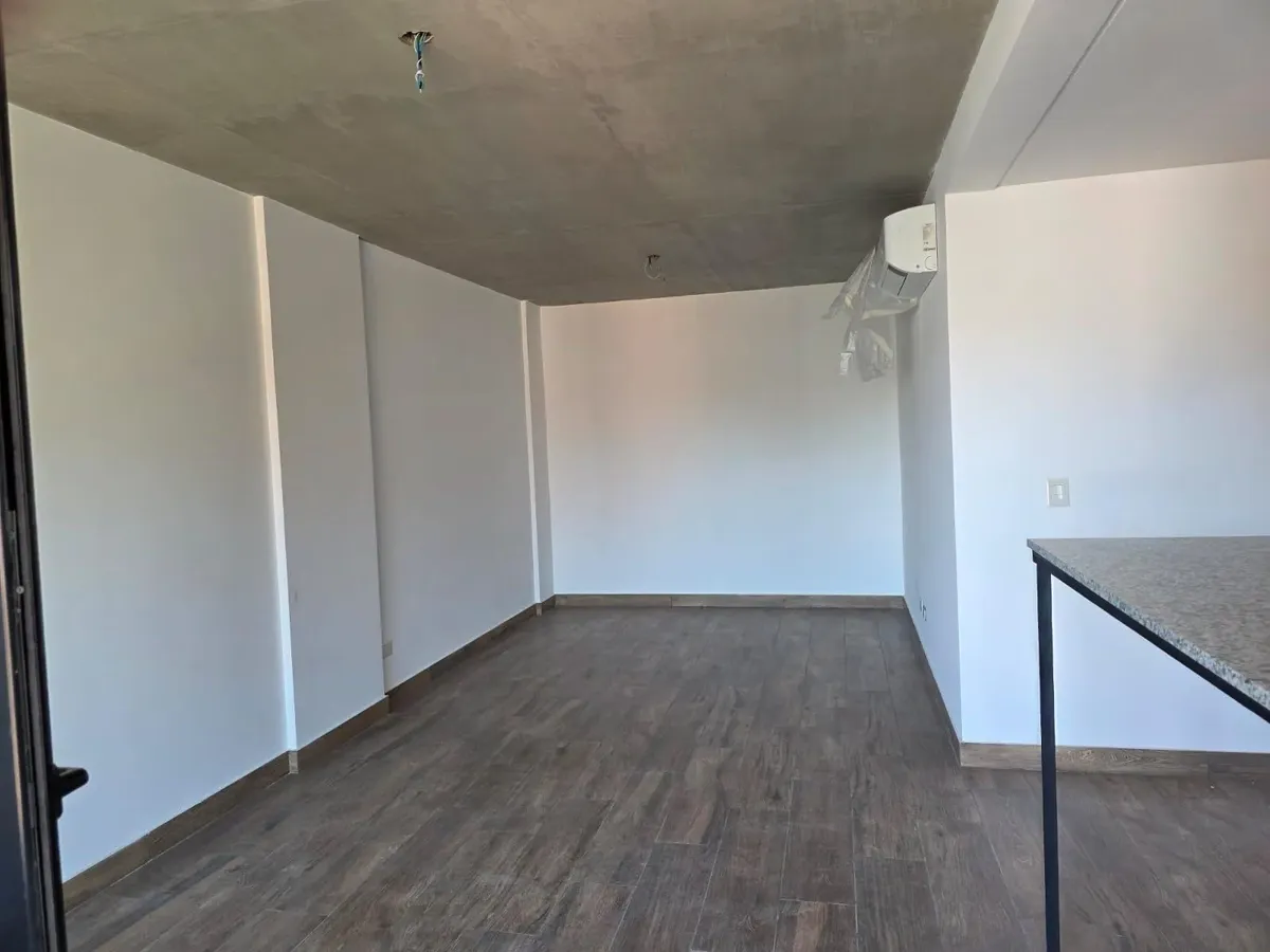 Apartamento de dois ambientes novo com varanda e churrasqueira em San Isidro