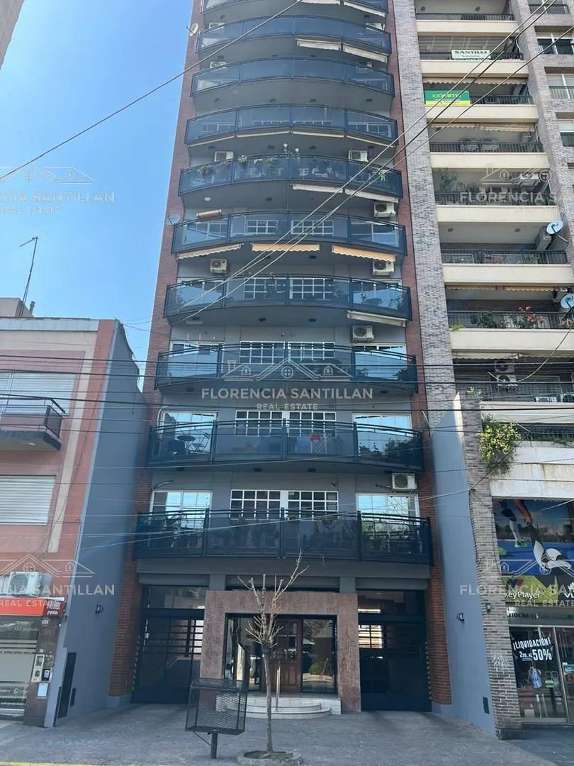 Apartamento dúplex de 2 quartos em Lomas de Zamora