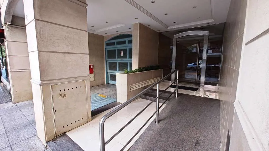 Studio apartment with balcony in Lanús