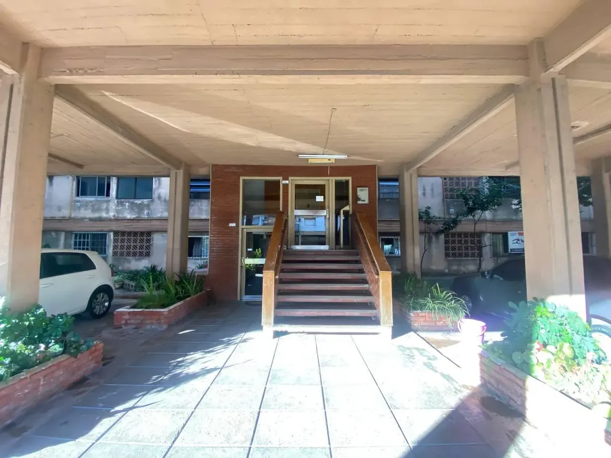 Three-room apartment with 2 bedrooms in Ciudad Evita