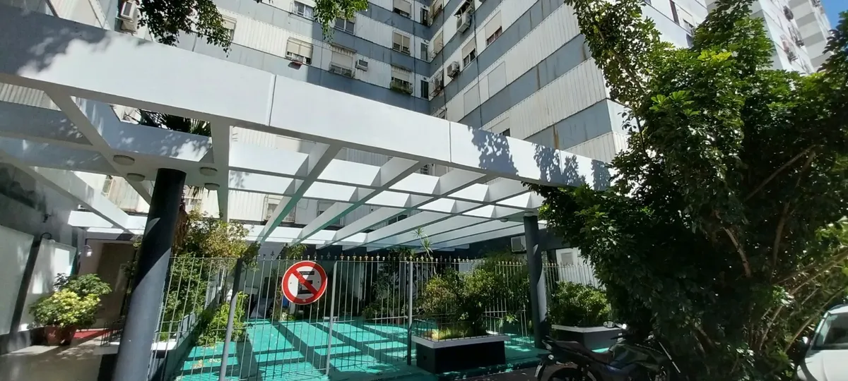 Kitnet com banheiro com chuveiro e kitchenette em Boedo