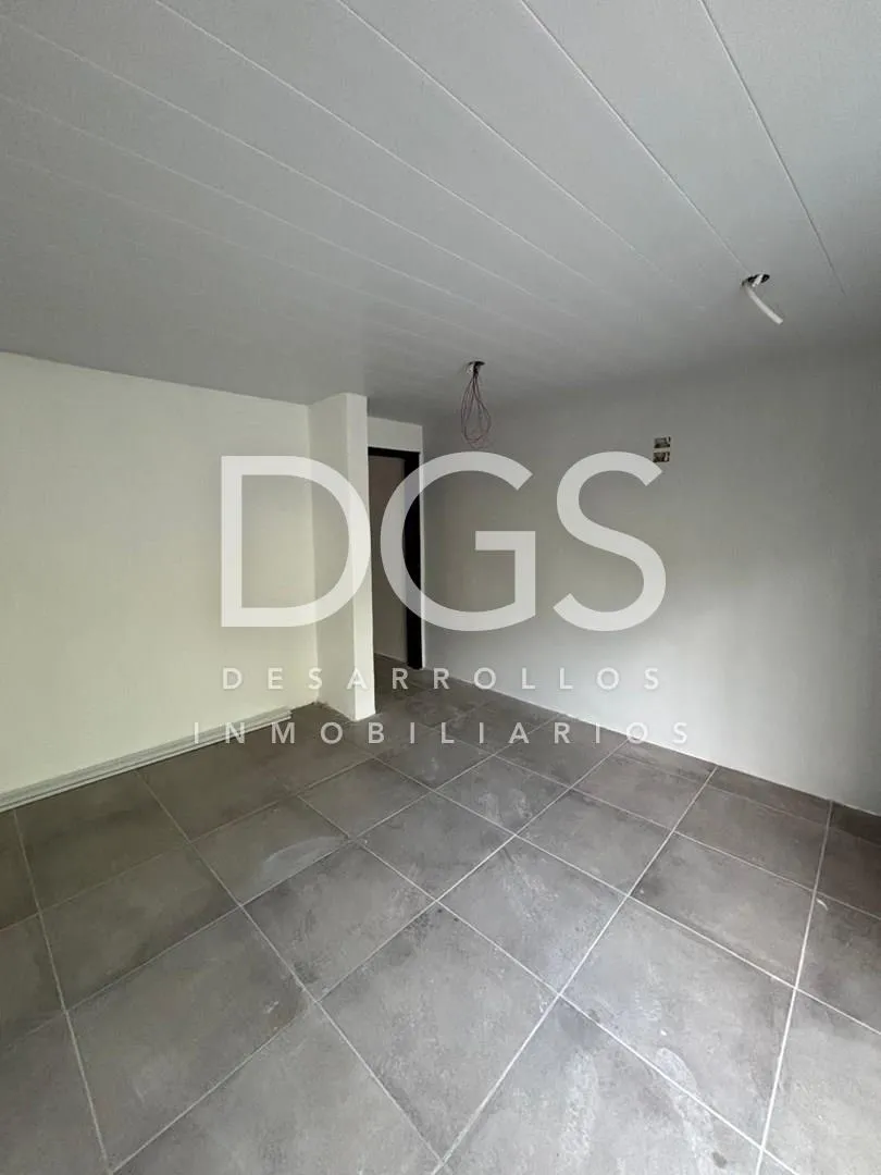 Two-room apartment with balcony in Temperley, Lomas de Zamora