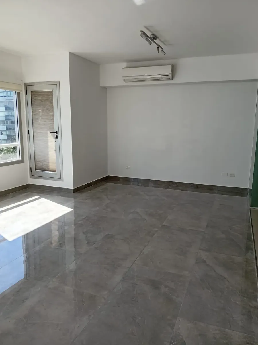 Квартира-студия 47 m² с балконом в Puerto Madero