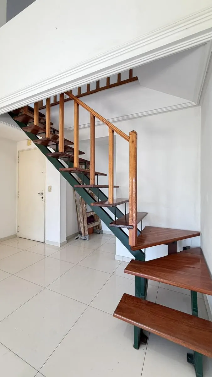 Apartamento de 4 ambientes com 3 dormitórios para alugar em Lanús