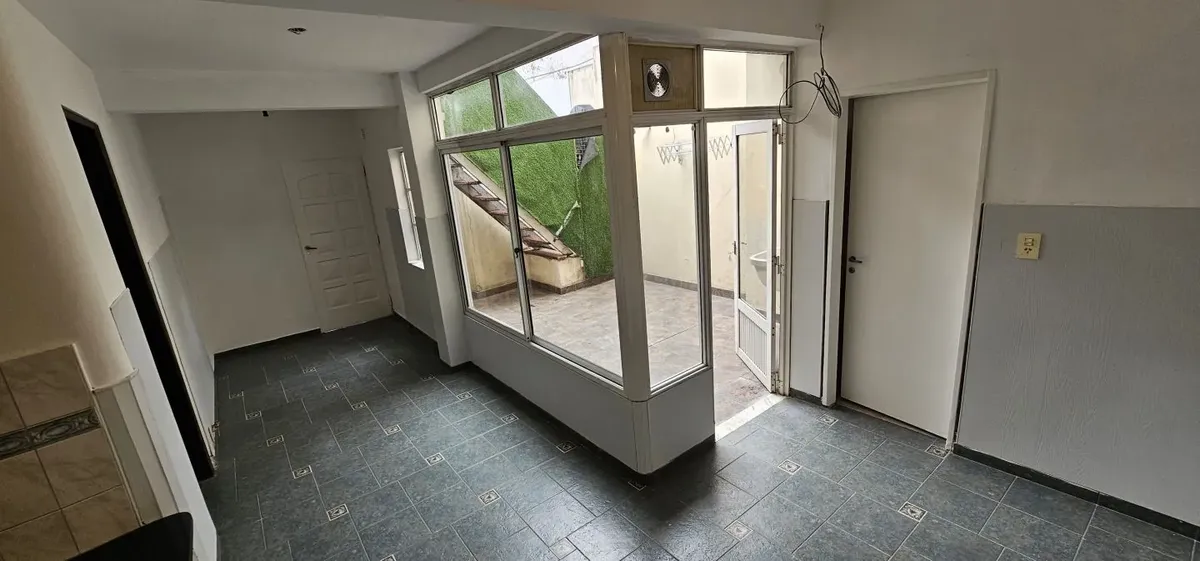 PH de 2 ambientes con patio en Florida, Vicente López