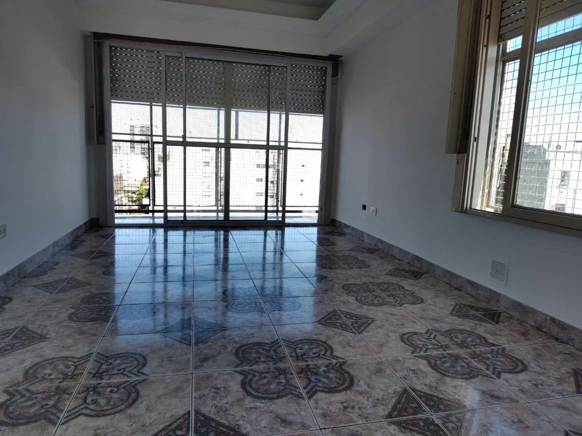 Полуэтажная квартира с 3 спальнями в La Boca