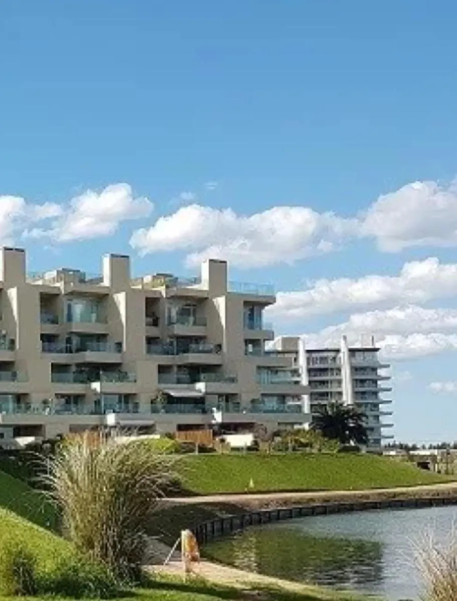 Studio loft apartment with terrace and pool in Tigre