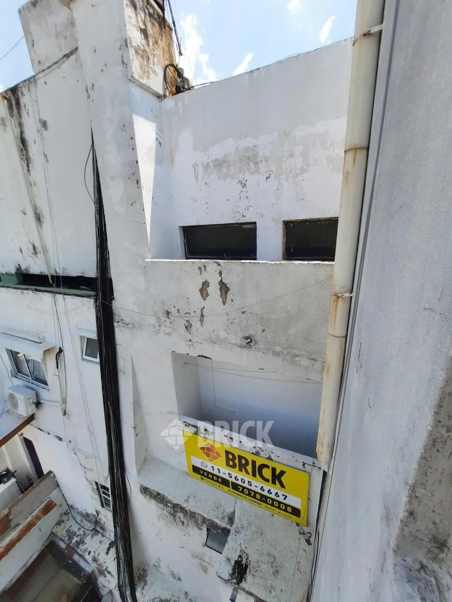 Departamento dúplex de 2 ambientes en Almagro con balcón