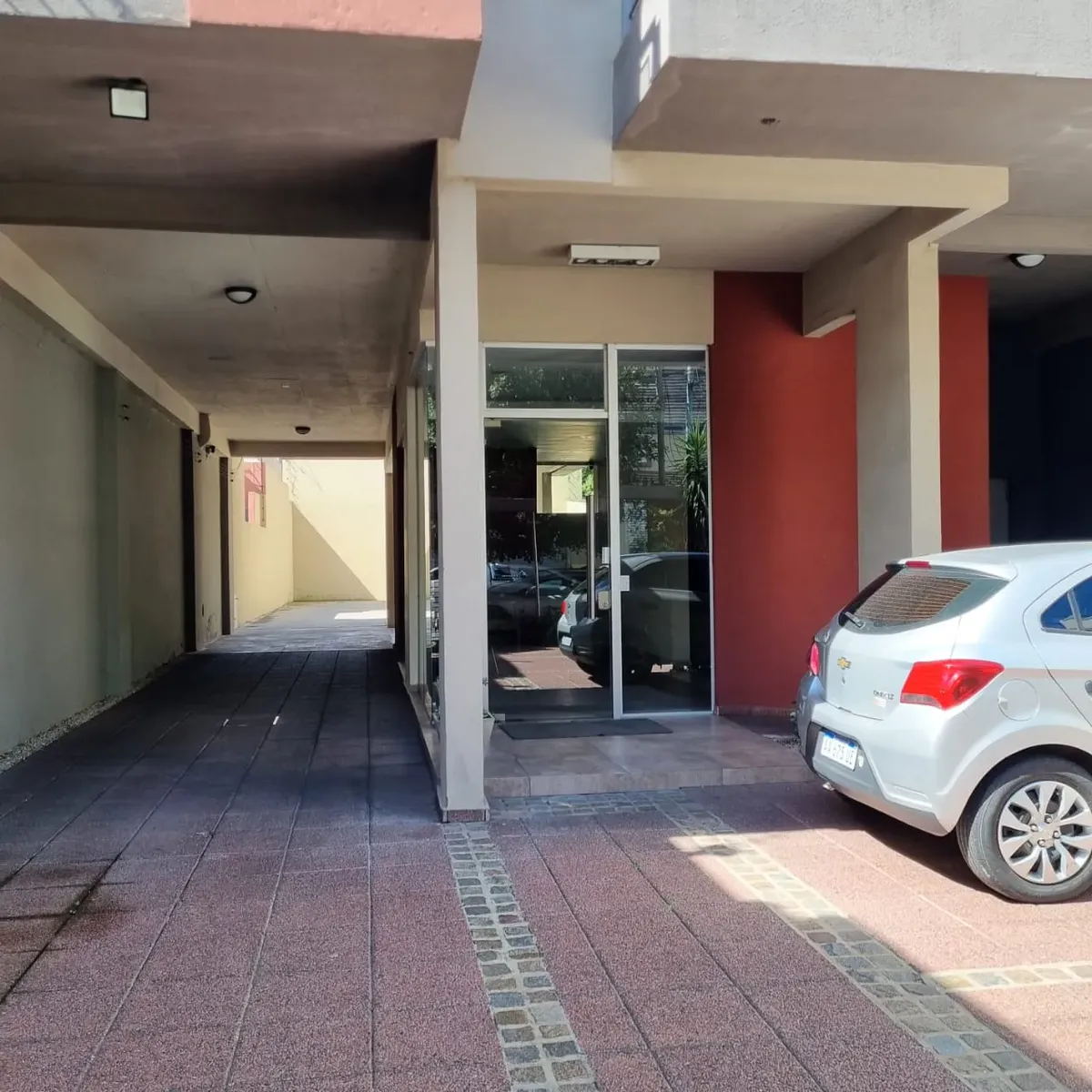 Apartamento de 2 ambientes com vaga de garagem em Quilmes