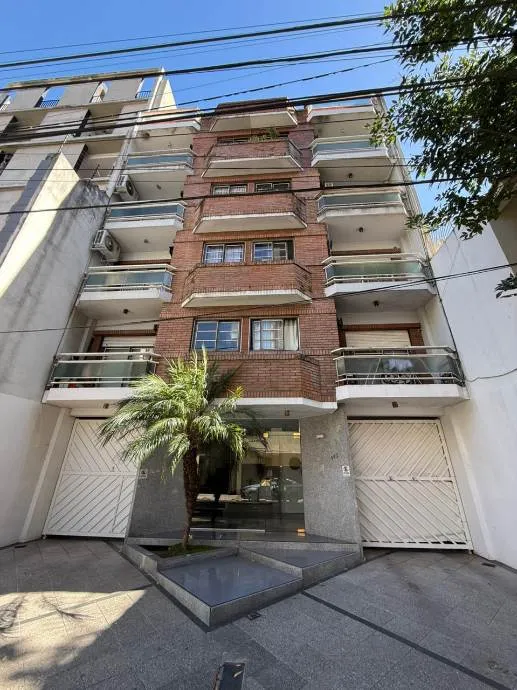 Apartment with balcony in Quilmes Centro