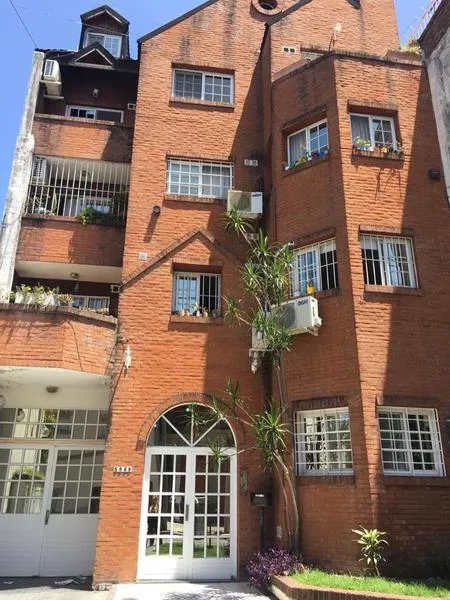 Двухуровневая двухкомнатная квартира в Avellaneda