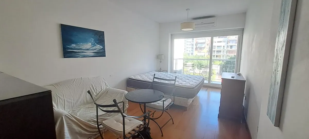 Kitnet mobiliada com varanda no Palermo