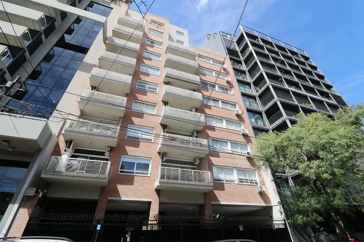 Квартира с 2 спальнями и балконом в Saavedra