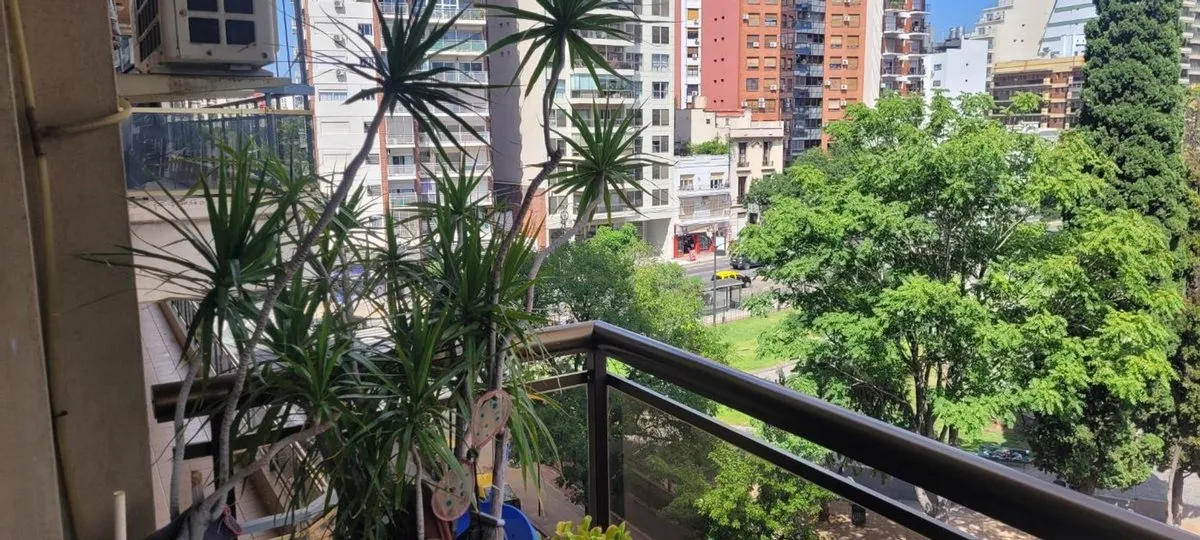 Furnished two-bedroom apartment with balcony in Balvanera