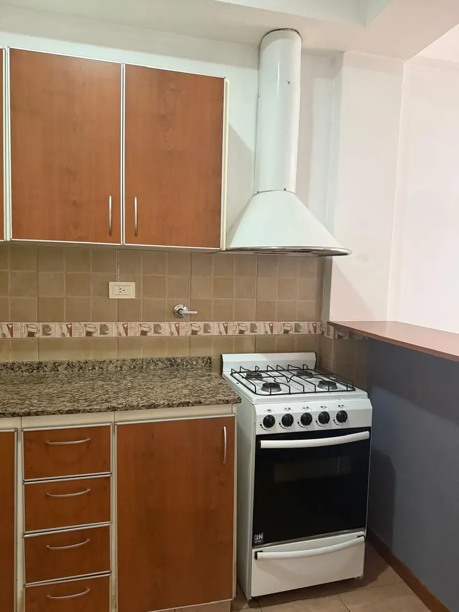 Apartamento de 1 quarto em Lanús Este com vaga de garagem