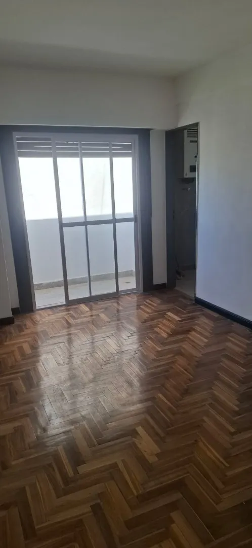 Kitnet reformada com varanda pequena em San Nicolás