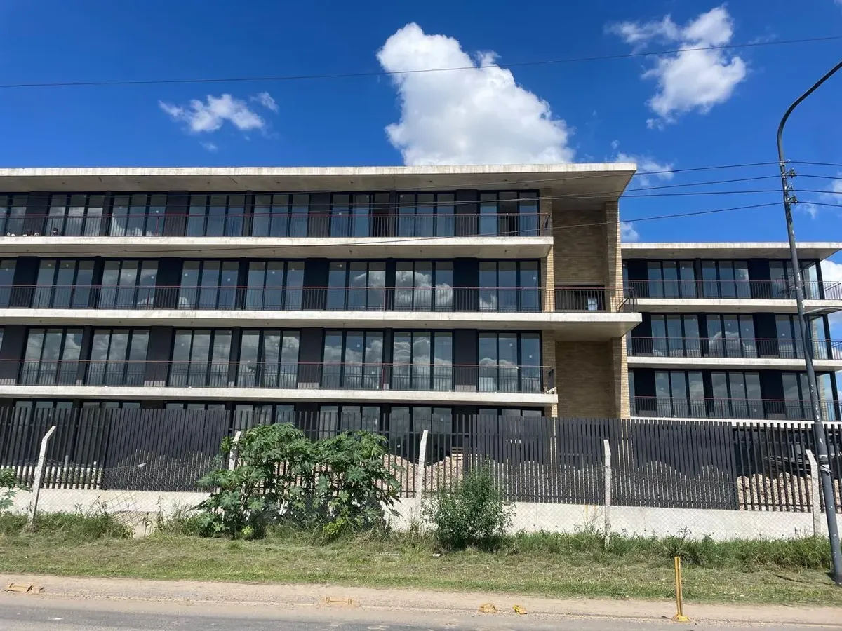 Departamento de 2 ambientes con jardín y parrilla en Tigre