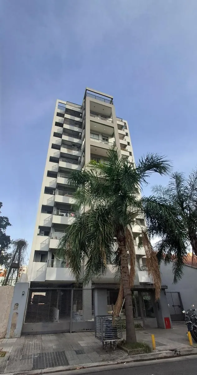 Квартира-студия в Centro Villa Ballester, с балконом и мебелью кухни