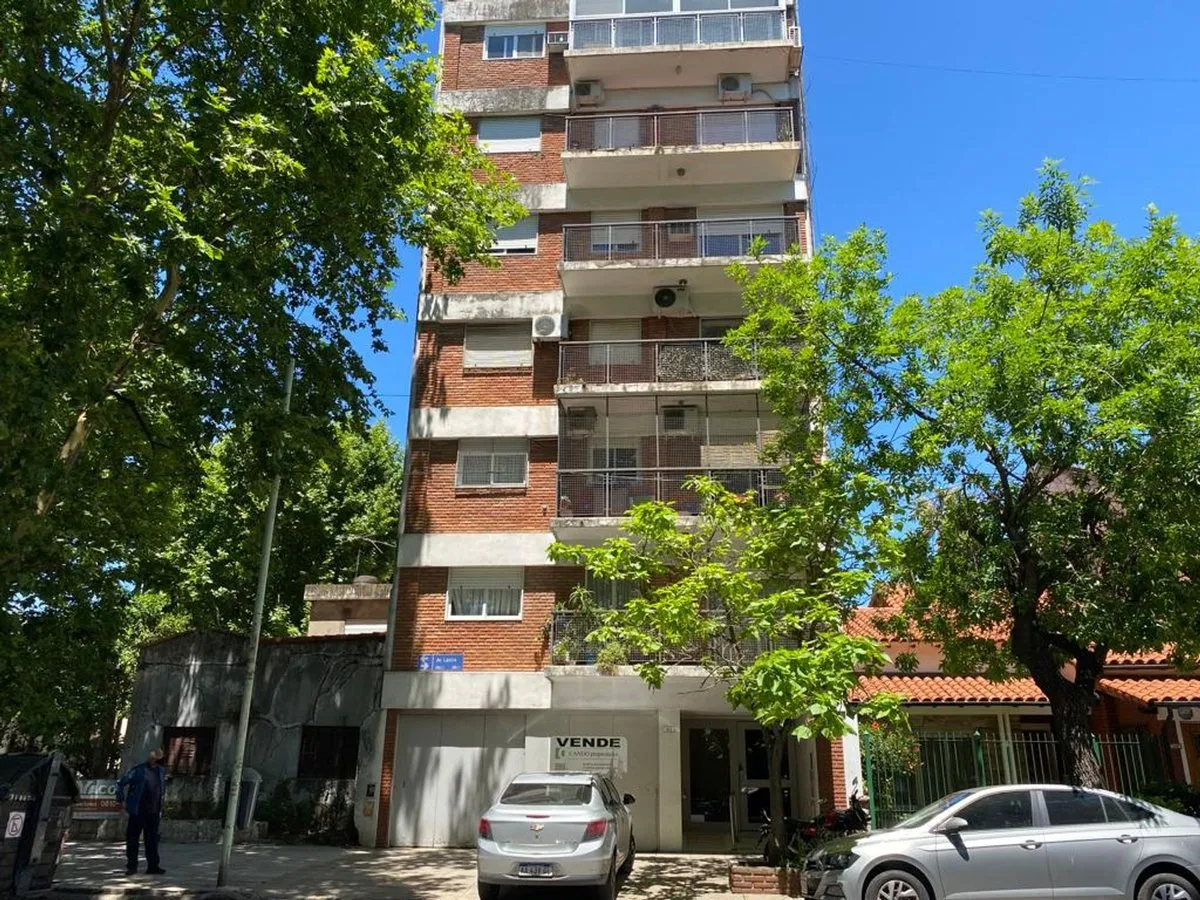 Departamento de 4 ambientes con balcón en Villa Devoto