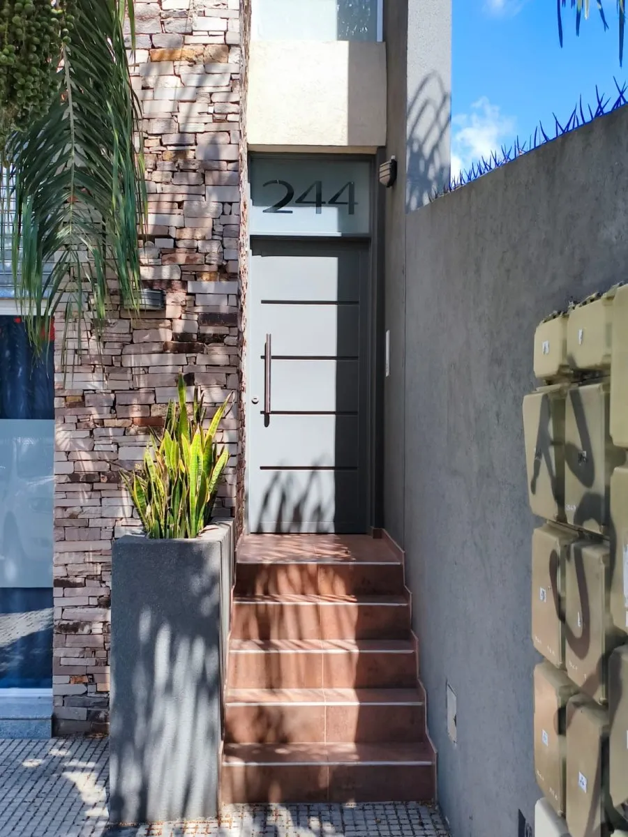 Kitnet de 1 ambiente para uso profissional em Ituzaingó