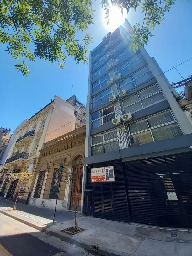 Меблированная квартира-студия напротив Uade в Monserrat