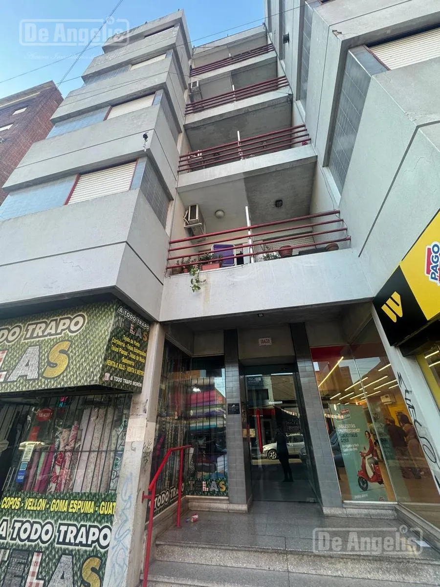 Departamento de 2 ambientes sin mobiliario en Morón