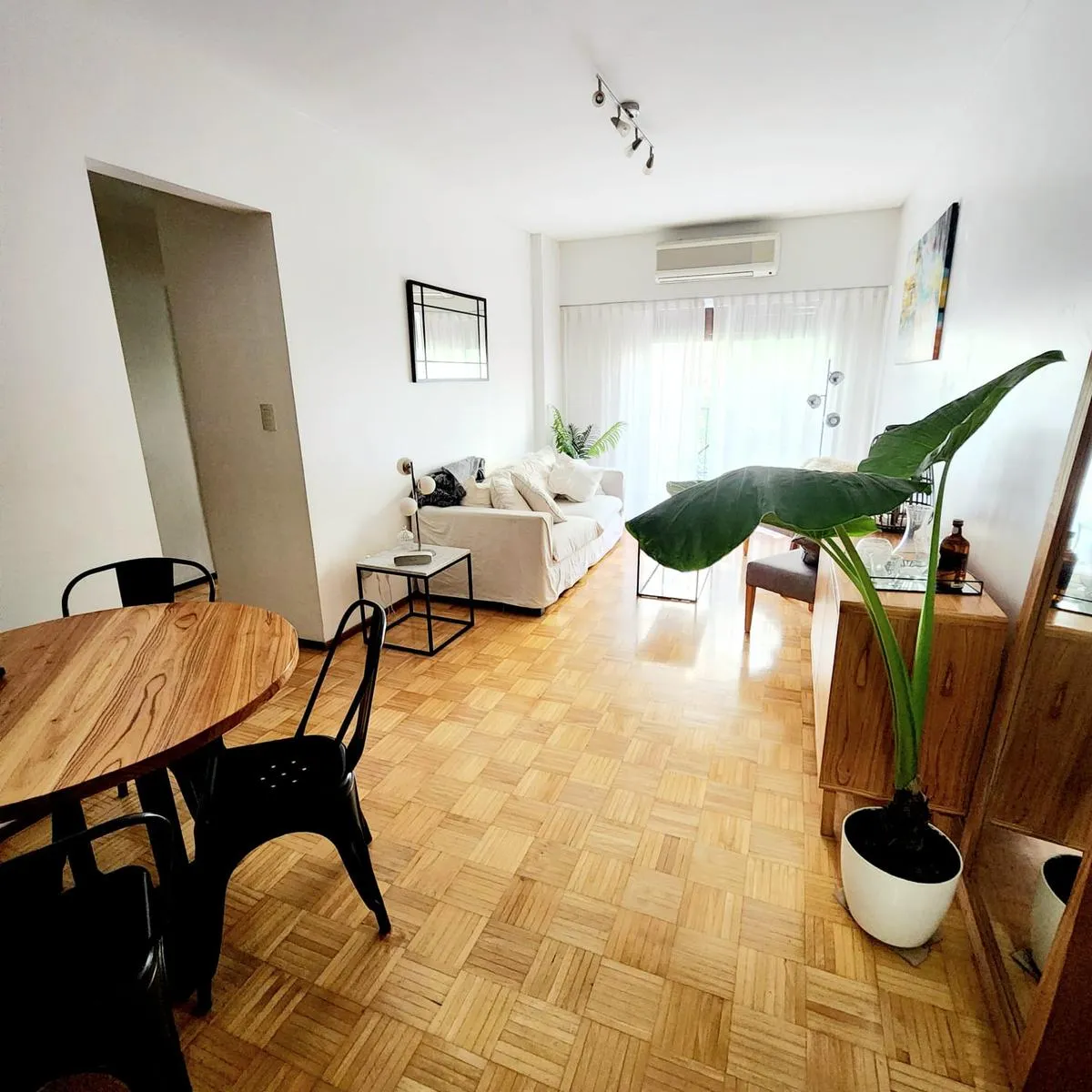 Departamento de 3 ambientes con balcón en Belgrano