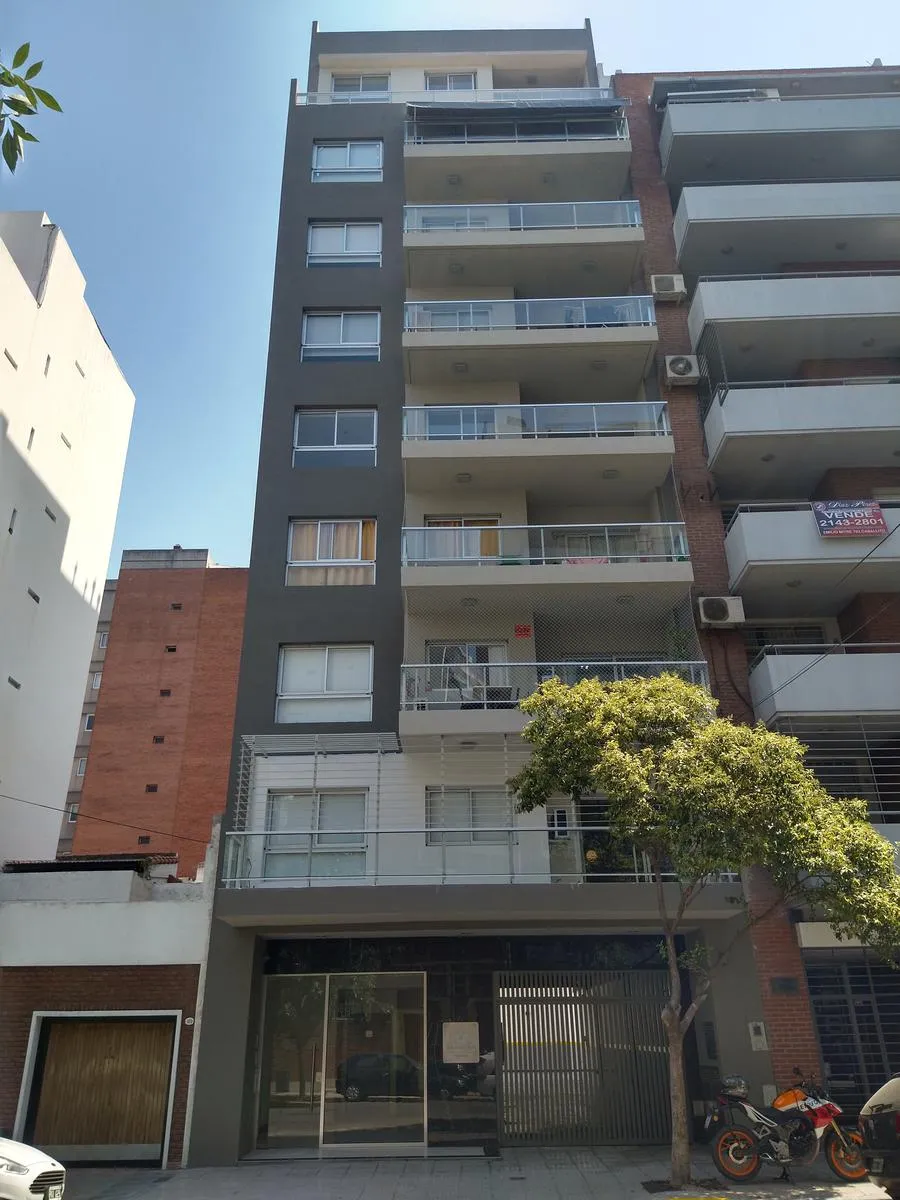 Departamento de 2 ambientes con balcón y terraza en Parque Chacabuco