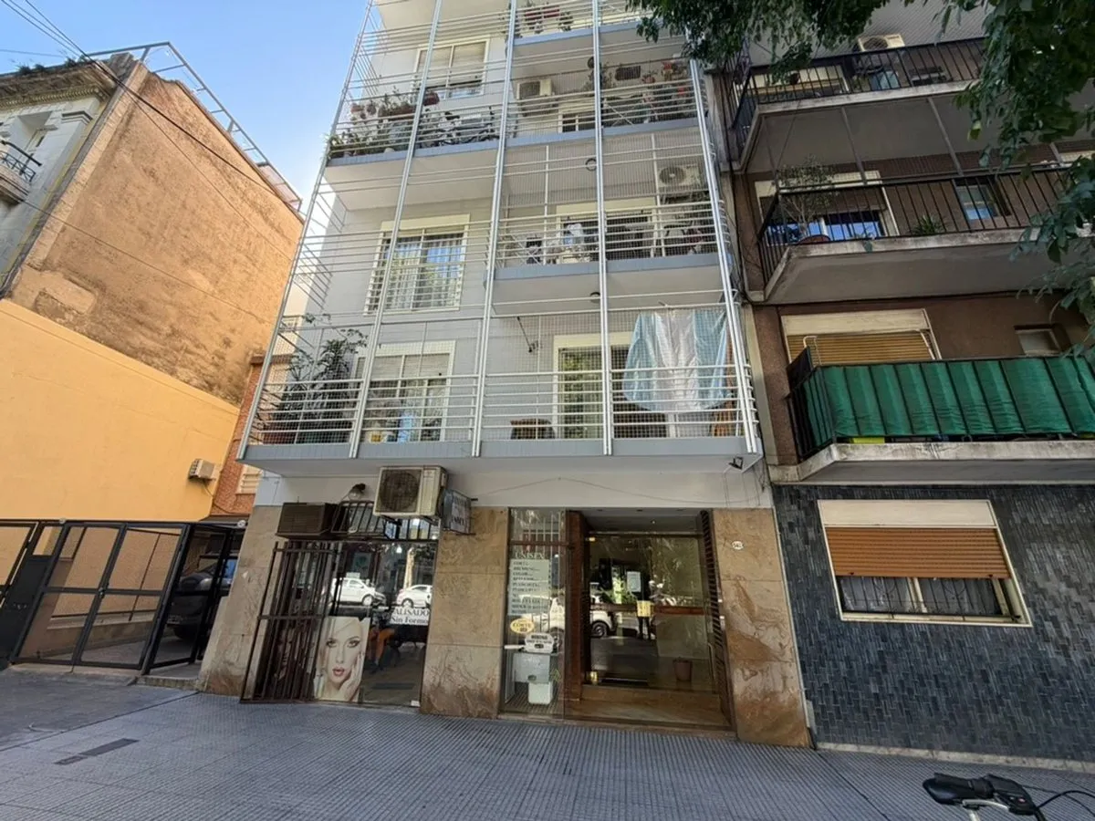 Two-room apartment with balcony in Almagro