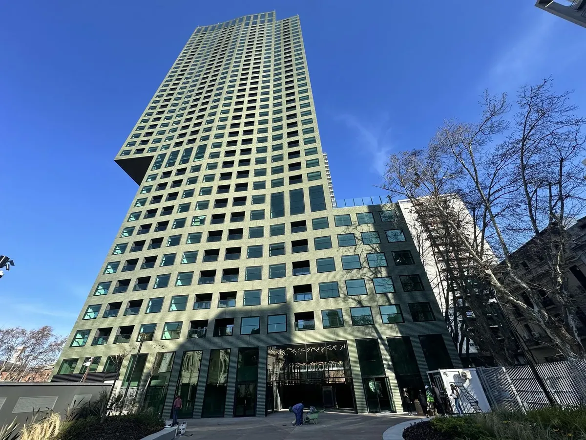 Kitnet mobiliada com vaga de garagem e varanda em Puerto Madero