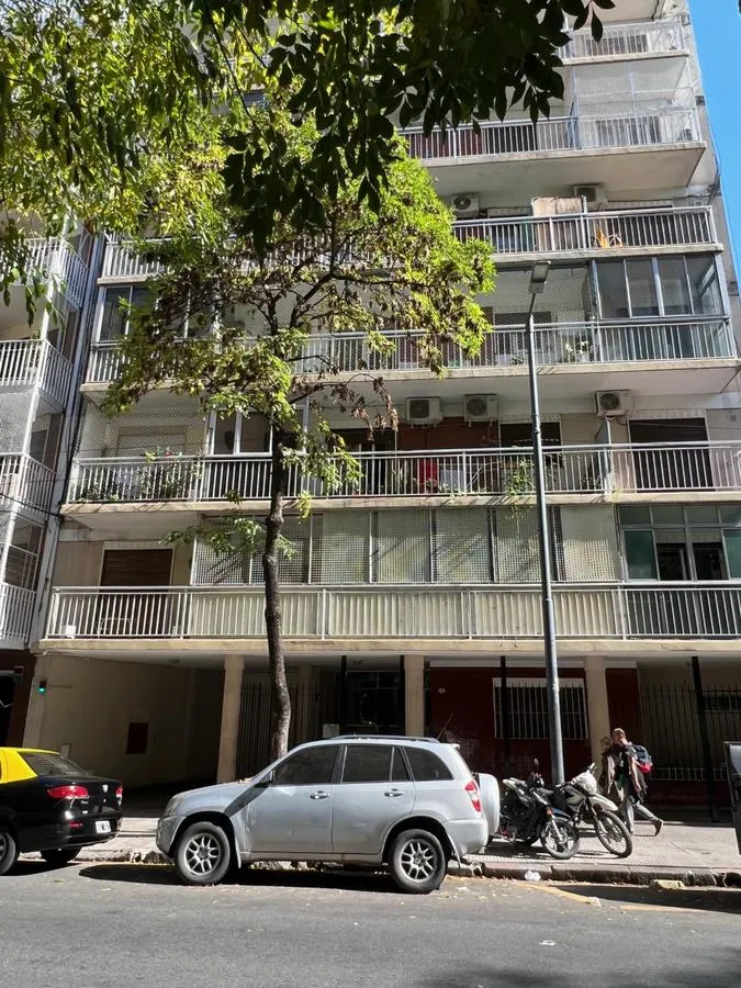 Apartamento de 2 ambientes recém-pintado em Caballito