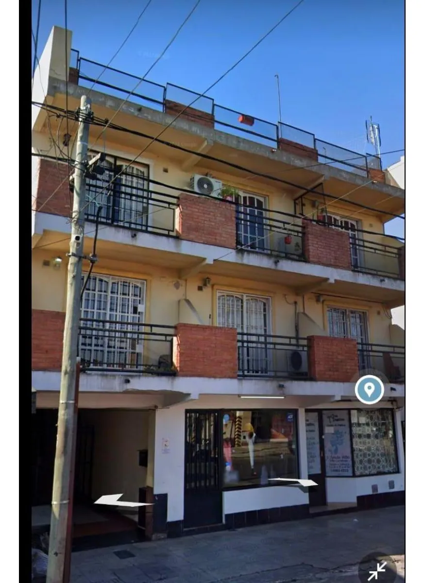 Ground-floor studio apartment in Villa Luzuriaga