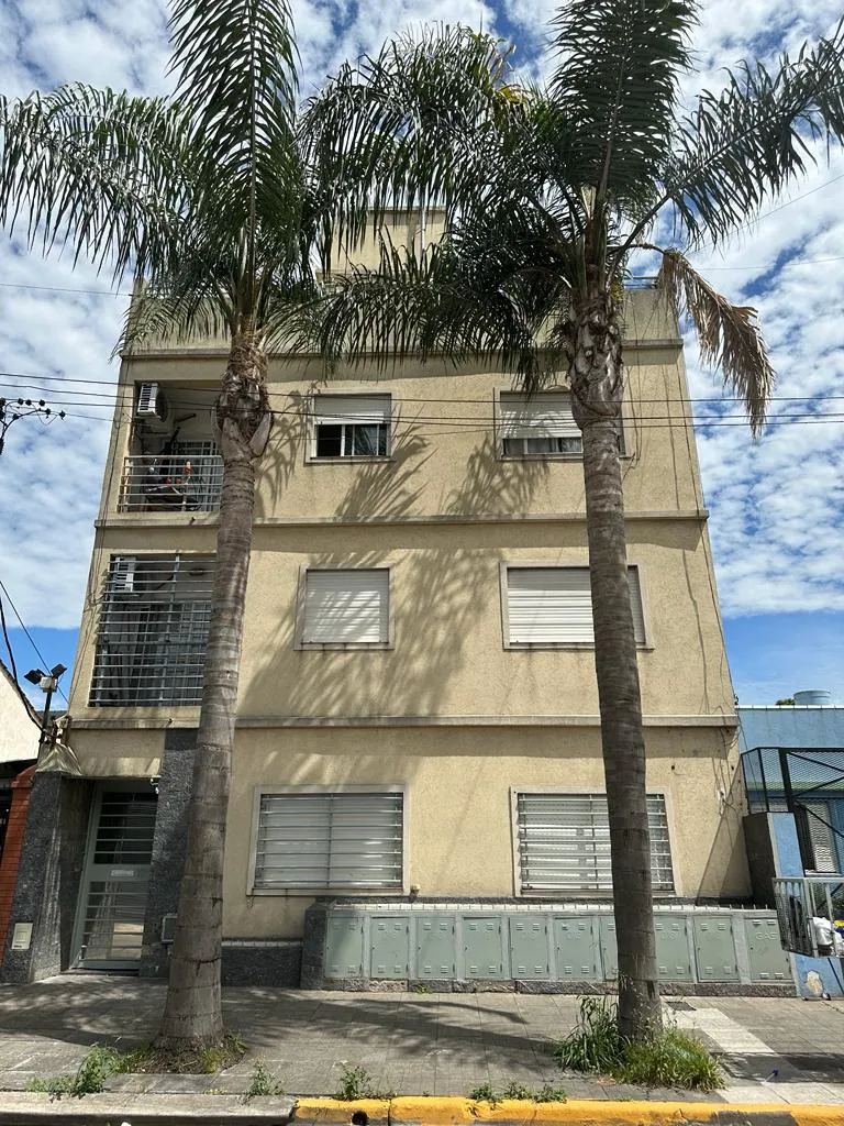 Apartamento de 2 ambientes com 1 dormitório em San Justo