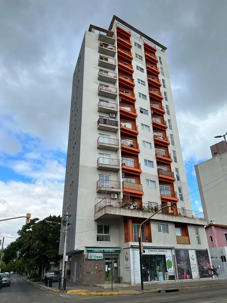 Alquiler De Departamento 2 Ambientes, Berazategui