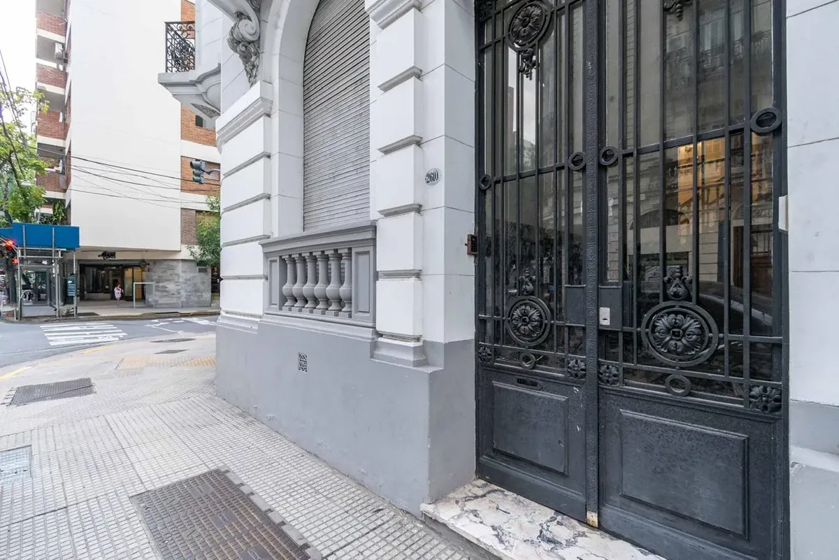 Mansão em Recoleta com 8 quartos