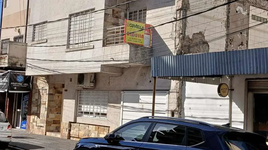 Apartamento de 2 ambientes no Lanús Este