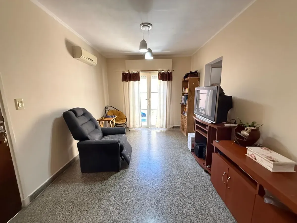 PH-style apartment with two patios in Lomas de Zamora