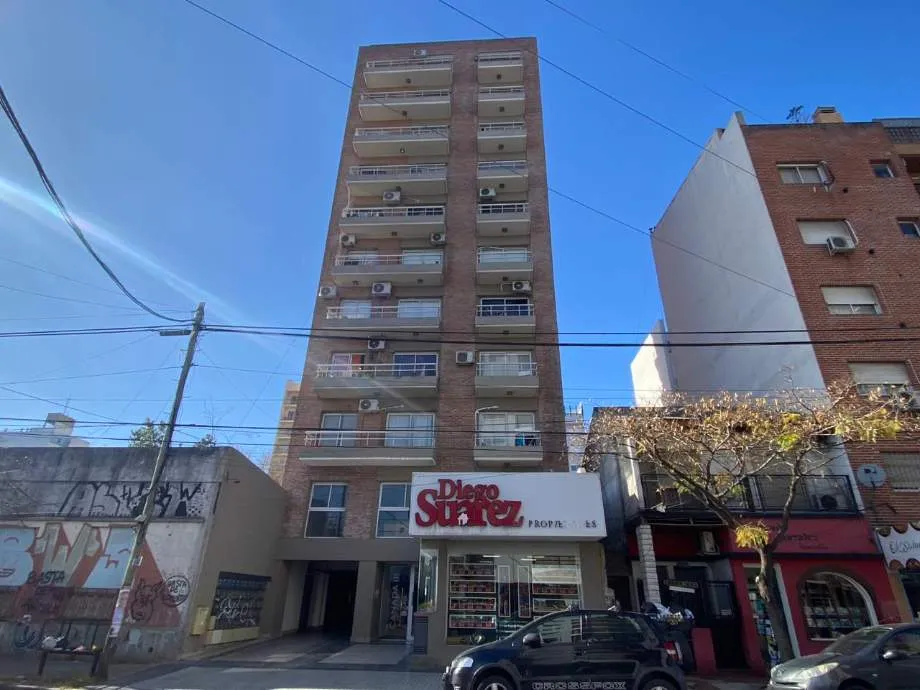 Studio apartment with balcony in Morón Centro