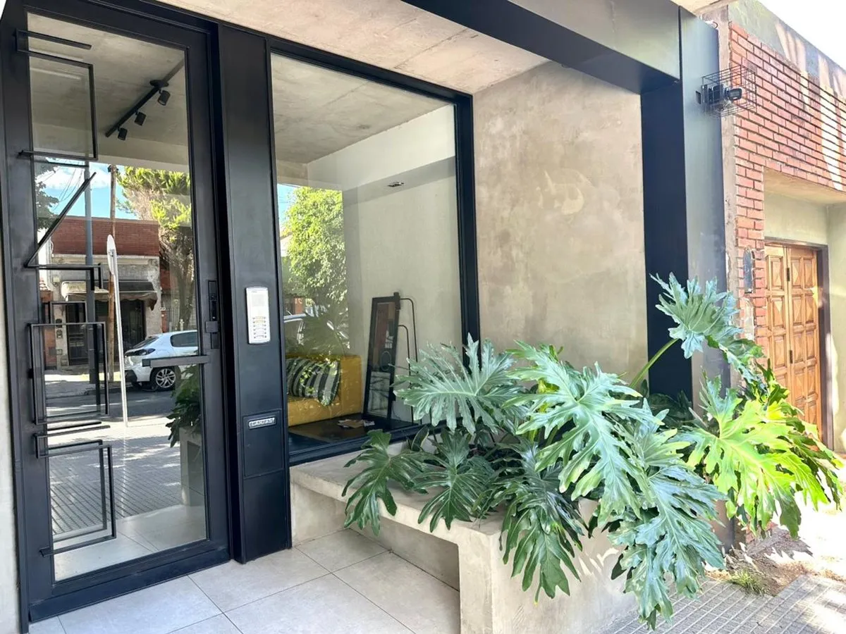 Departamento de 4 ambientes con cochera en Villa Devoto