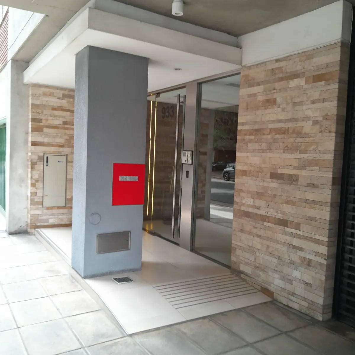 Apartamento de 3 ambientes com 2 quartos e vaga fixa em Colegiales