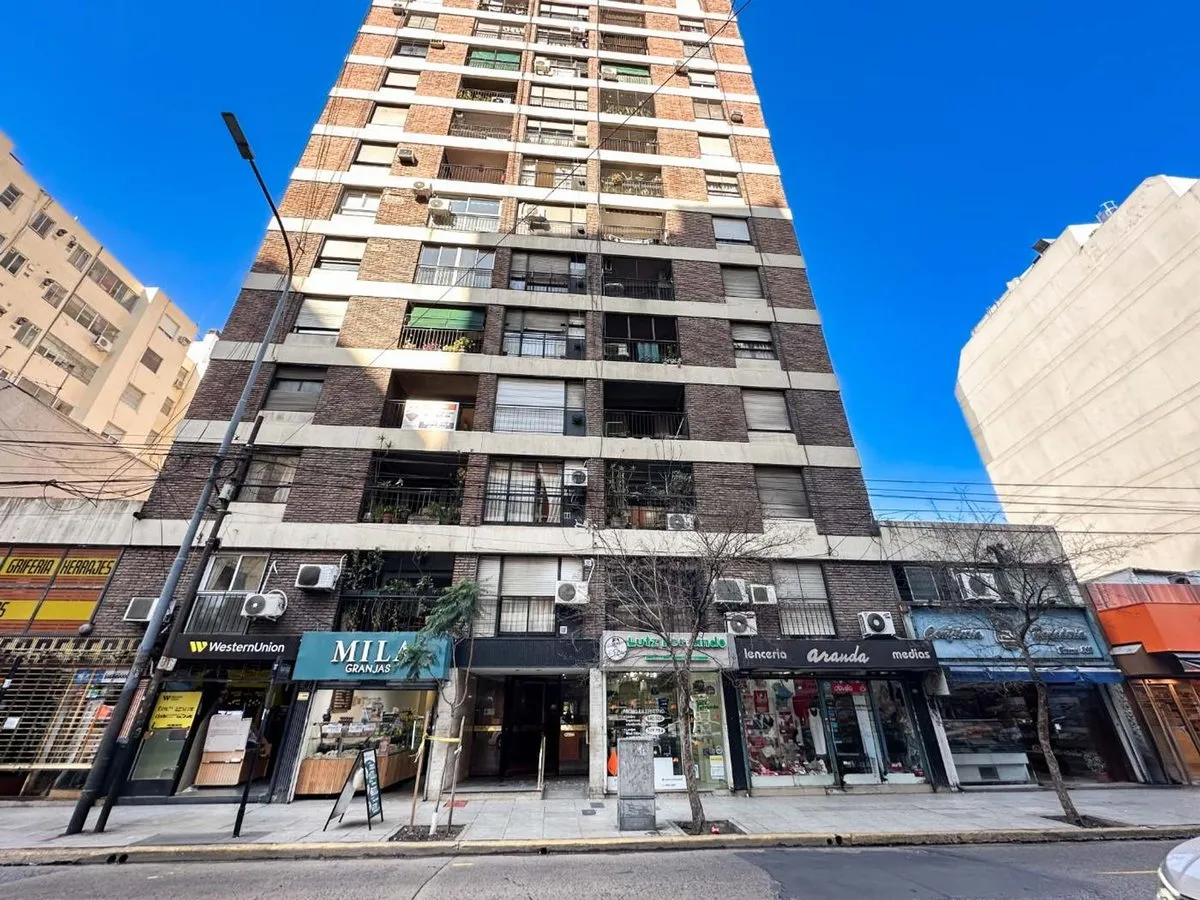 Kitnet de 36 m² com varanda no 14º andar em Caballito