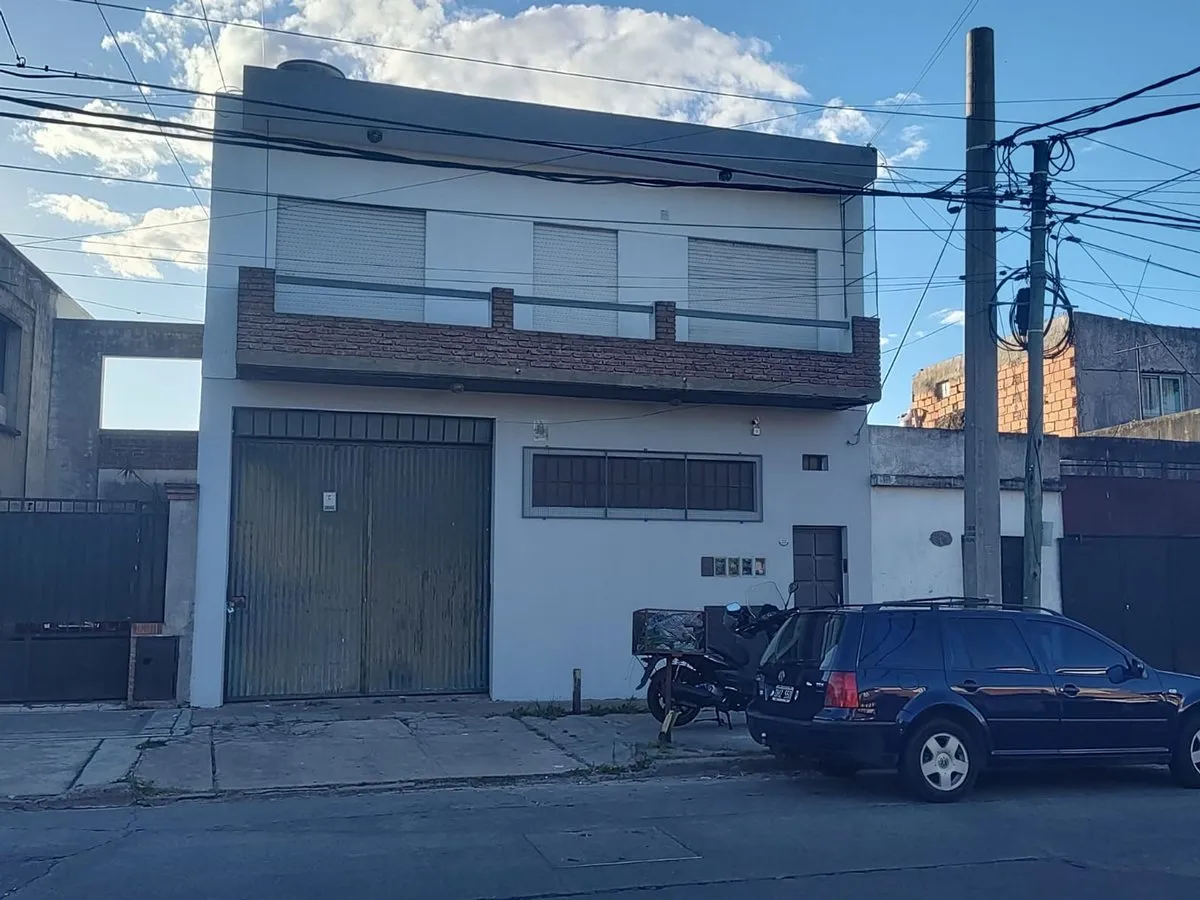 Apartamento PH de 3 ambientes com 2 quartos em Morón